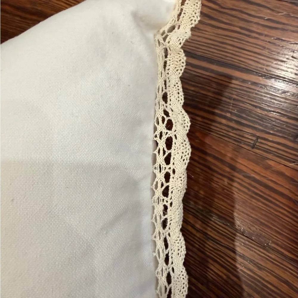Stupell Industries Groovy Mushrooms Butterfly Lumbar Pillow W/ Crochet Lace EUC